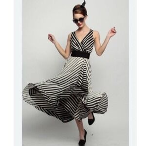 Eva Franco Anthropologie Maxi Dress Women Large Tie Back‎ Striped